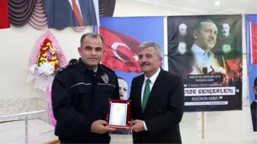 Ferizli'de 'Darbe Gerçekleri' Konulu Program Düzenlendi