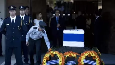Peres'in Sol Yolculuğu İçin Yoğun Hazırlık