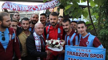 Trabzonspor'a Karabük'te Coşkulu Karşılama