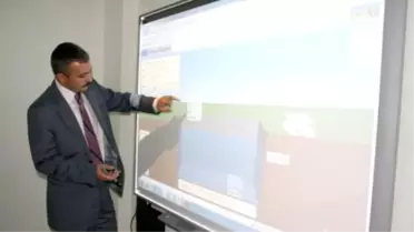 Akseki'de Okullara Akıllı Tahta Kuruldu