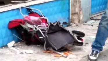 Kaldırıma Çıkan Araç, Çocuk Arabasına Çarptı: 1 Ölü, 4 Yaralı