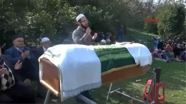 Zonguldak Rögara Düşerek Ölen Temizlik İşçisi Zonguldak'ta Toprağa Verildi