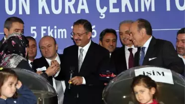 Bakan Özhaseki 'Kendimize Has Mimari Tarzımızı Oluşturmamız İcap Ediyor'