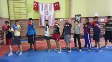 Demir Yumruklar Ringleri Sarsmaya Hazırlanıyor