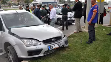 Afyonkarahisar'da Trafik Kazası: 4 Yaralı