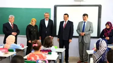Başkan Ak'tan 15 Temmuz Şehitlerinin Adlarını Taşıyan Okula Ziyaret