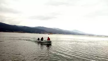 Dalgıçlar Yengeçleri Kurtardı