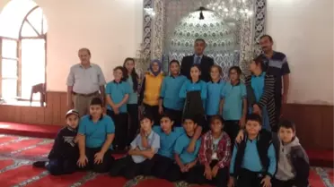 Öğrenciler Kadı İskele Camii'nde