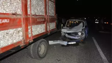 Söke'de Otomobil Pamuk Yüklü Römorkun Altına Girdi: 2 Yaralı