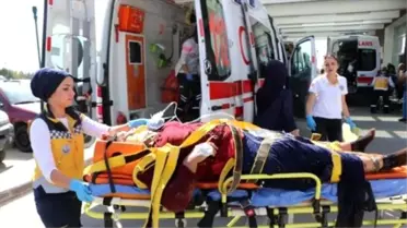 Adıyaman'da Trafik Kazası: 2 Yaralı