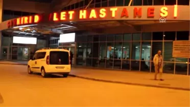 Tüfekle Oynarken Arkadaşını Vurdu