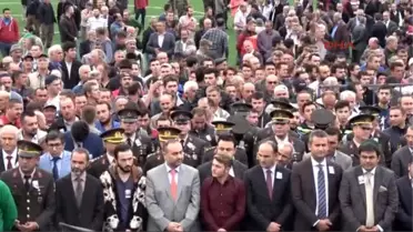 Görüntülü Haber) Şehit Er Erkan Özdemir'in Memleketi Düzce'de Yas (2)