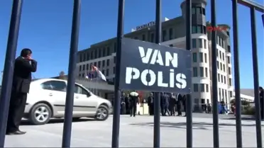 Van'da Toplanan Aşiretler: PKK'yı Lanetliyoruz, Devletimizin Yanındayız