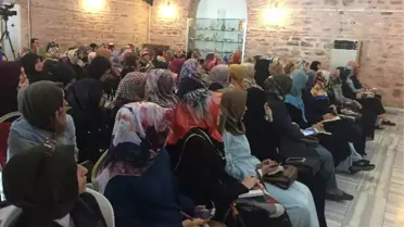 Bursa'da Çocuğuma Dinini Sevdiriyorum Seminerine Yoğun İlgi