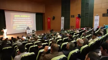 Müslümanca Düşünme ve Yaşama Sorunumuz' Konulu Konferans Düzenlendi