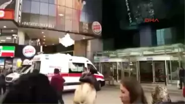 Aynı Avm'de Bir Genç Daha İntihar Etti