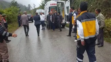 Düzce'de İş Makinesi Devrildi: 1 Öldü, 2 Yaralı