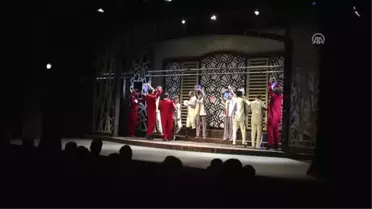 Sahnesi Yanan Edt Yeniden 'Perde' Dedi