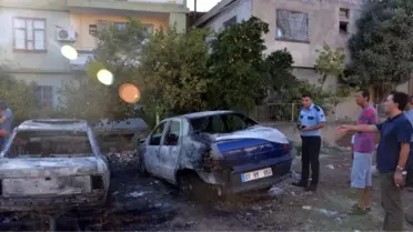 Adana'da Biri Hurda 3 Otomobil Yandı