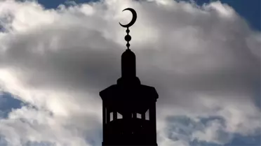 Hollanda'daki Camilerde Ezan Yasağı Önerisi