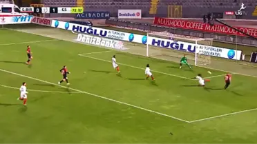 Galatasaray Maçının Spikeri, Muslera'yı Mondragon'la Karıştırdı