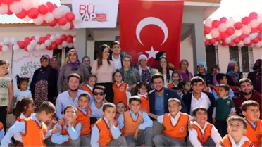 Öğrenciler, Adıyaman Besni'de Okul Yaptırdı