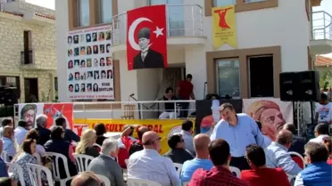 Pir Sultan Derneği Çeşme'de Bir Ton Aşure Dağıttı