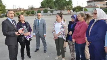 Kadın Çiftçilere Çiçek