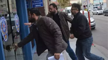 Bilecik'te AK Parti Eski İl Başkanı ve 11 Kişiye Fetö Gözaltısı