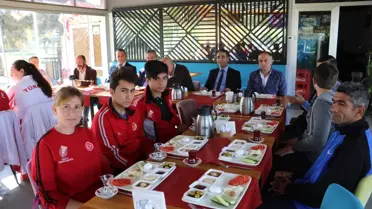 Büyükşehir'in Yıldızları Kahvaltıda Buluştu