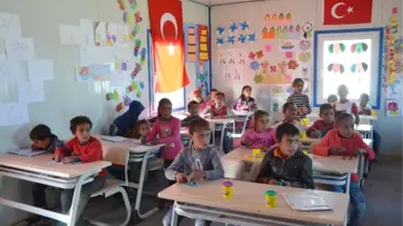 10 Yaşındaki Azize'ye Eğitim Hayatı Boyunca BM Destek Olacak