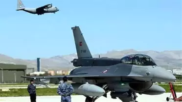 3'üncü Ana Jet Üs Komutanlığı'na 3'üncü Dalga Fetö Operasyonu: 40 Gözaltı (2)