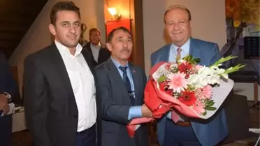 Başkan Özakcan, Efeler Muhtarlarını Ağırladı