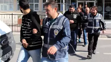 Sahte Oturma Belgesi Düzenleyen 11 Iraklı Adliyeye Sevk Edildi