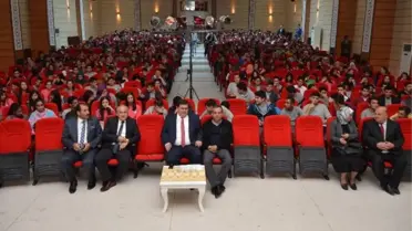 Uyuşturucunun Zararları Tiyatro ile Anlatıldı