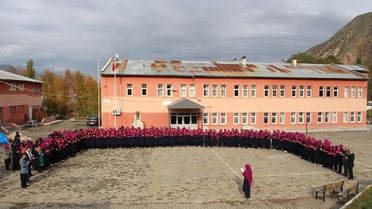 Öğrenciler Şehitlere Hatim Okuyorlar