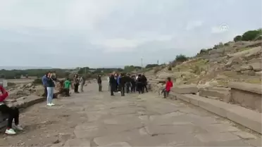Antik Kaynaklarda Adı Geçen 'Han Kompleksi' Gün Yüzüne Çıkarıldı
