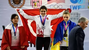 Ayşegül Çakın Yıldızlar Dünya Şampiyonu
