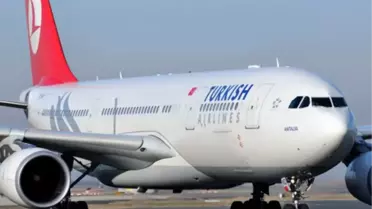 THY Uçağı Paris'te Kaldı