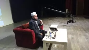 Adıyaman'da Kuran Ziyafeti ve Konferans Gerçekleştirildi