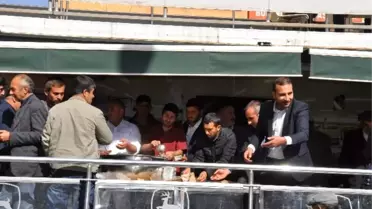 Bulanık'ta Bin 500 Kişiye Aşure Dağıtıldı