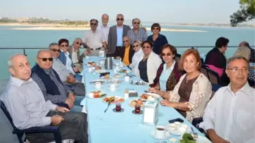 Emekli Hekimler Kahvaltıda Buluştu