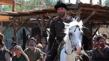 Diriliş Ertuğrul'da Yürekleri Titreten Dua Sahnesi