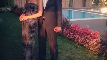Esra Erol, Sosyal Medyada Eşine Çıkma Teklifi Etti