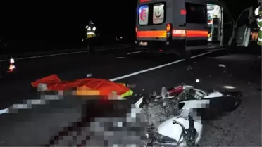 Motosikletiyle Tır'a Çarpan 16 Yaşındaki Genç Öldü