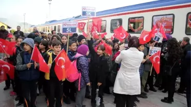 Tekden Cumhuriyet Eğitim Treni Sivas'a Gitti