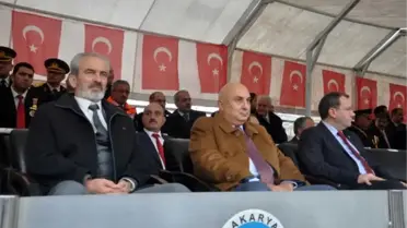 MHP'li Vekil, AK Parti İl Başkanı'nın Protokolde Ön Sırada Oturmasına Tepki Göstererek Alanı Terk...