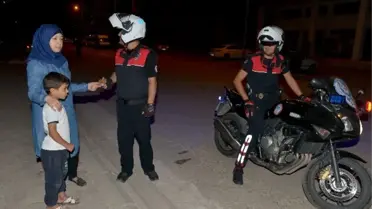 Suriyeli Kadın İçinde Para Bulunan Cüzdanı Polise Teslim Etti
