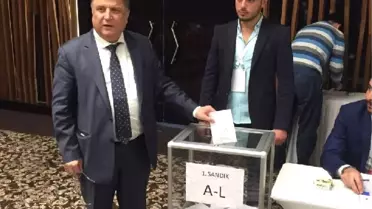 Türkiye Muay Thai Federasyonu'nda Halil Durna Yeniden Seçildi