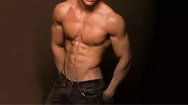 Erkeklerin Meme Uçları Neden Var?